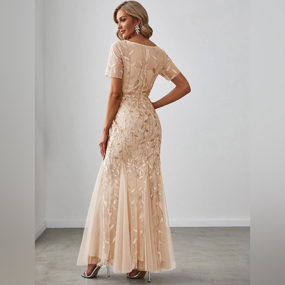 Ever Pretty Ivy Floral Sequin Maxi Fishtail Tulle Prom Dress with Short Sleeve - Picture 2 of 16